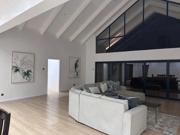 5 Bedroom House