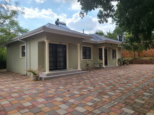 6 Bedroom House