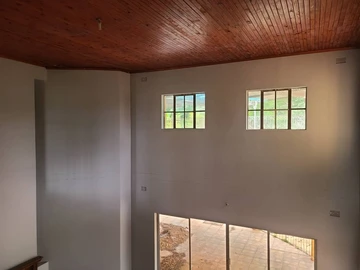8 Bedroom House