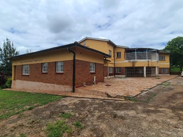 8 Bedroom House